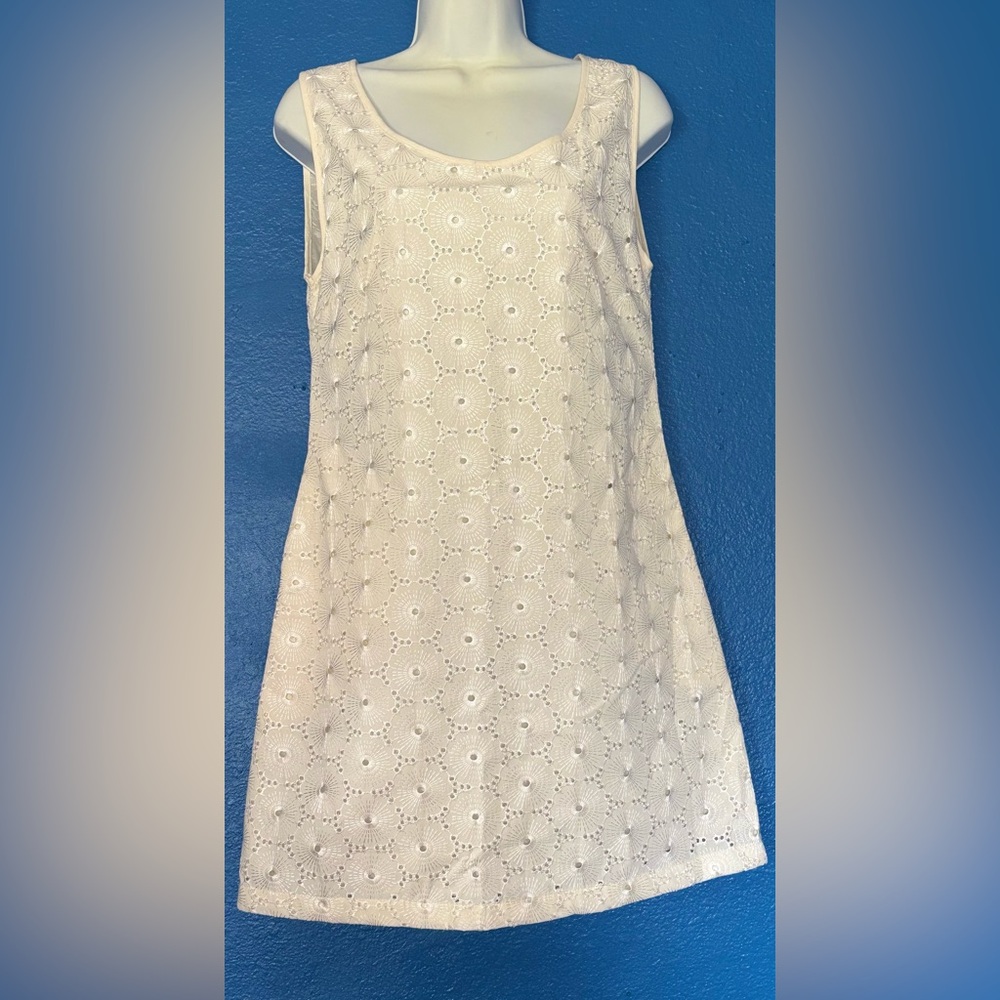 TULLE  White Cream Sleeveless Lace Dress Size M